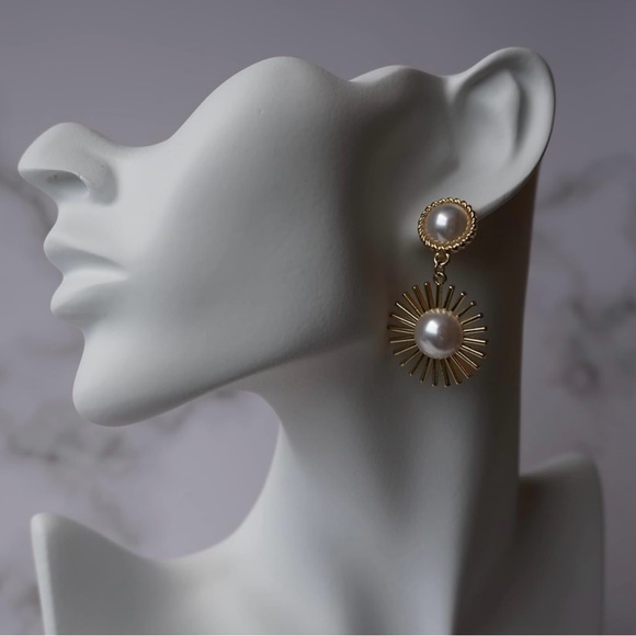 Earring Stud Earrings Pearl drop earrings for Women - Picture 3 of 5